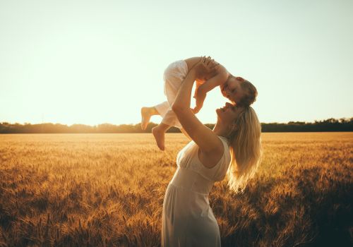Navegando na Gravidez: Melhores Aplicativos para Futuros Pais