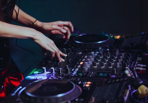 Se você ama musica vai amar esse aplicativos de DJs!